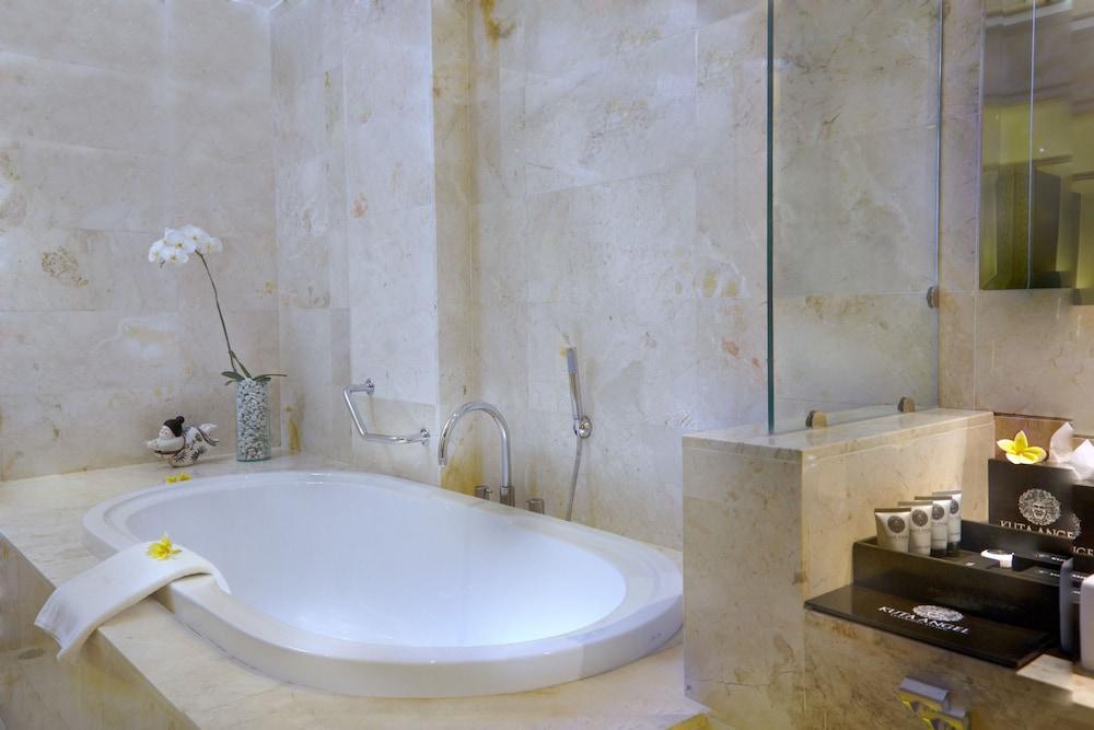 Kuta Angel Hotel - Luxurious Living エクステリア 写真