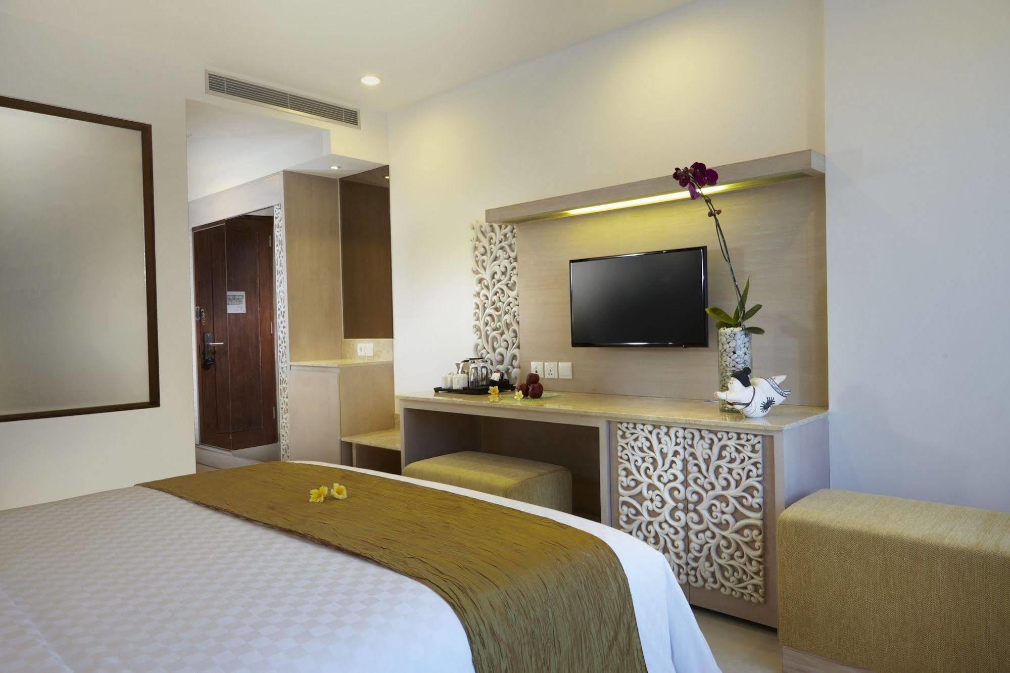 Kuta Angel Hotel - Luxurious Living エクステリア 写真