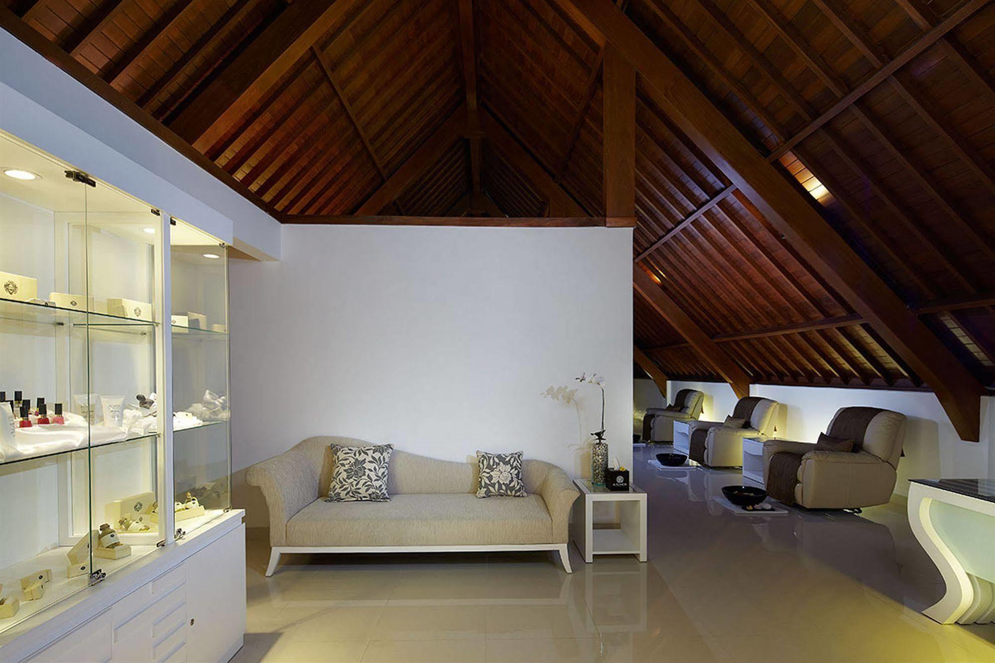 Kuta Angel Hotel - Luxurious Living エクステリア 写真