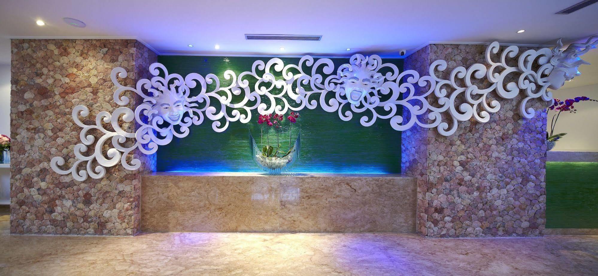 Kuta Angel Hotel - Luxurious Living エクステリア 写真